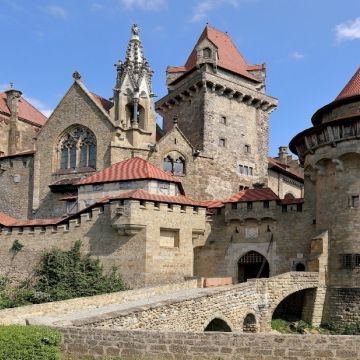 KREUZENSTEIN  CASTLE - www.wingstour.in